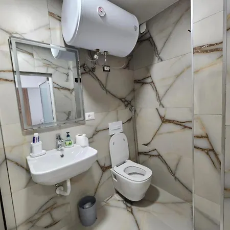 Apartamento Alan 4 Myslym Shyri *